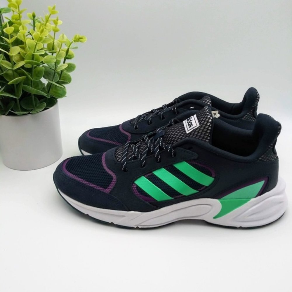 ADIDAS 90S Valasion Sneakers